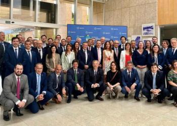 El Diputado Nacional Roberto Mirabella represento a  de Santa Fe en la Primera Cumbre AgroGlobal de Sudamérica