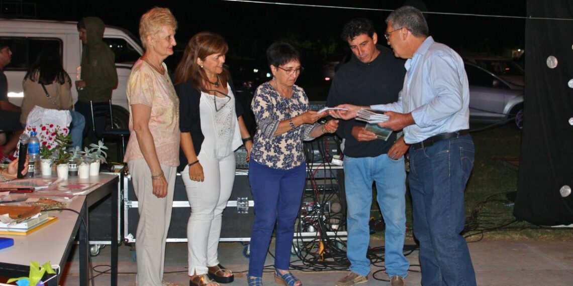 Cierre de los Talleres y Cursos 2024 en Díaz: Reconocimientos, Participación Comunitaria y un Emotivo Homenaje