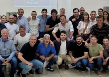 Intendentes y presidentes comunales santafesinos denuncian recorte en la coparticipación