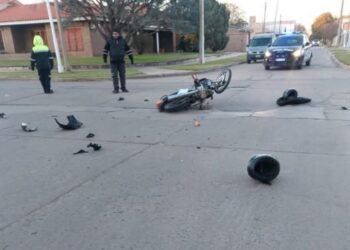 Gálvez: siniestro vial con personas lesionadas en Av. República y Necochea