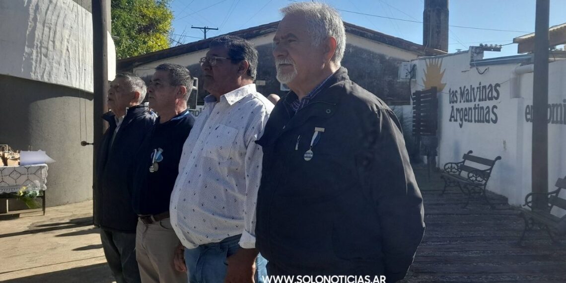 Barrancas homenajeó a los Héroes de Malvinas en un emotivo acto