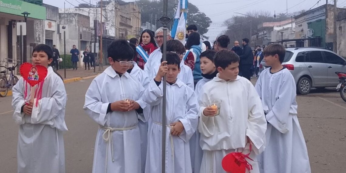 Barrancas vivió una emotiva e institucional jornada de fe en honor a su Santo Patrono